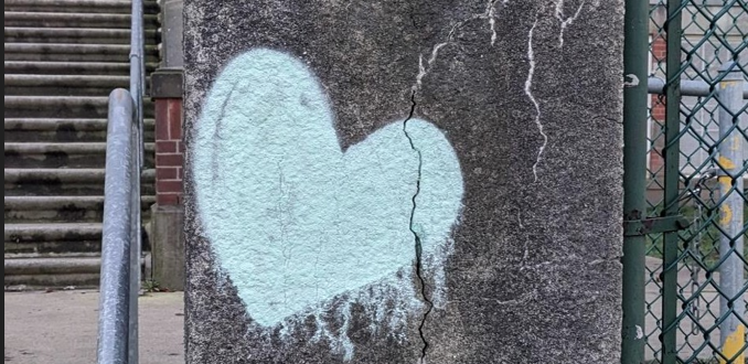 Graffiti heart DTES